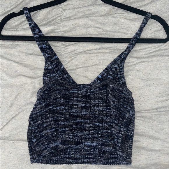 Knit crop top - Picture 3 of 3